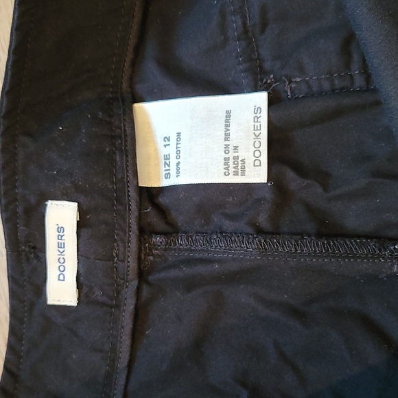 Dockers Shorts - Picture 2 of 4